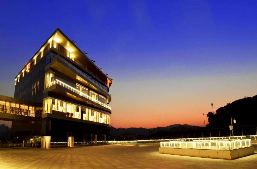 Cachet Bouqitue Shaoxing Hotel Keqiao Exterior photo